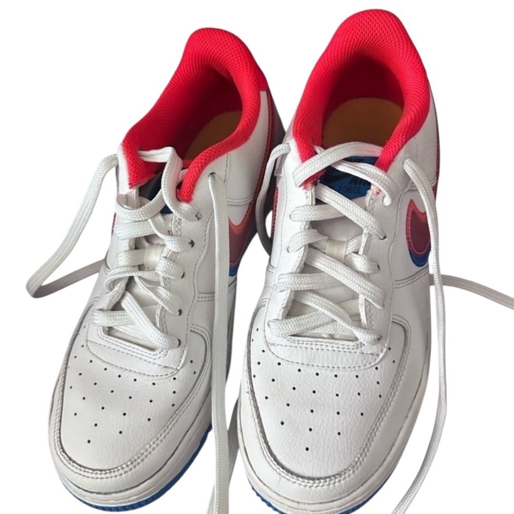 Nike Air Force 1 LV8 - Picture 4 of 4